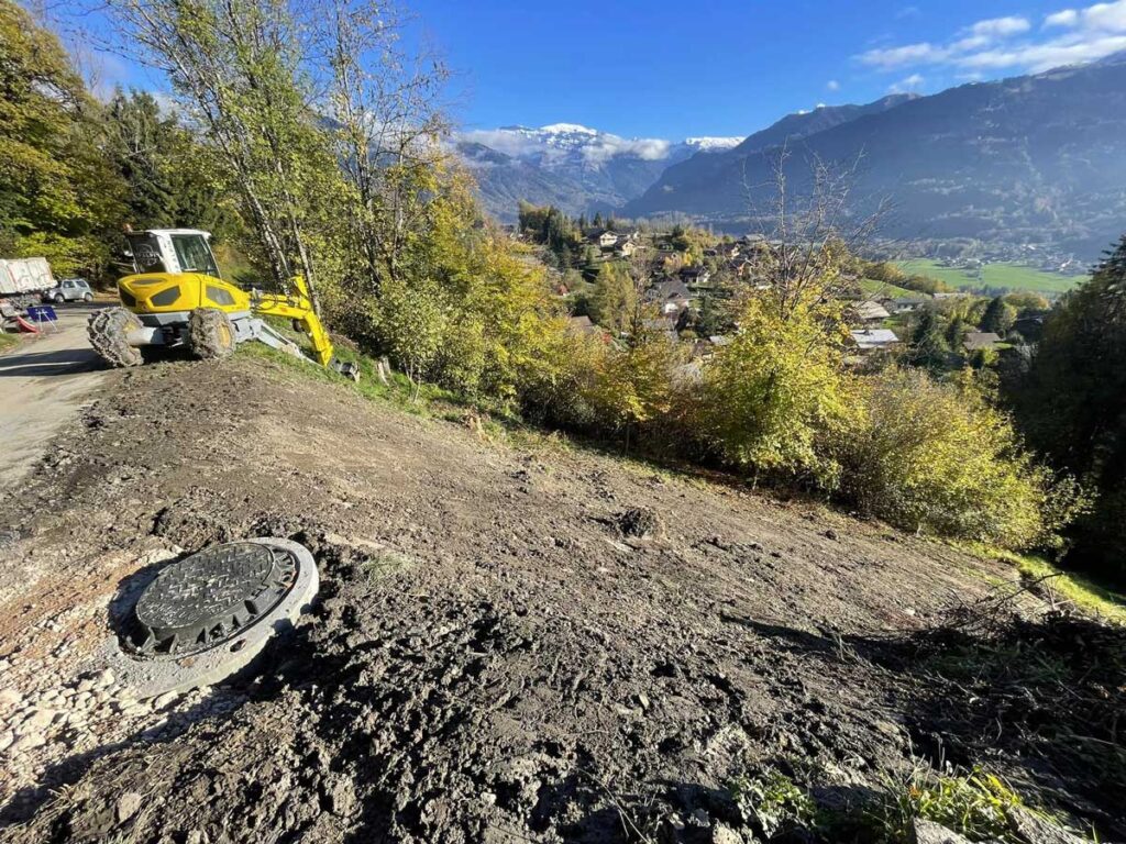 Photo de l'entreprise TP Alpin entrain de réaliser l'assainissement et VRD Bonneville
